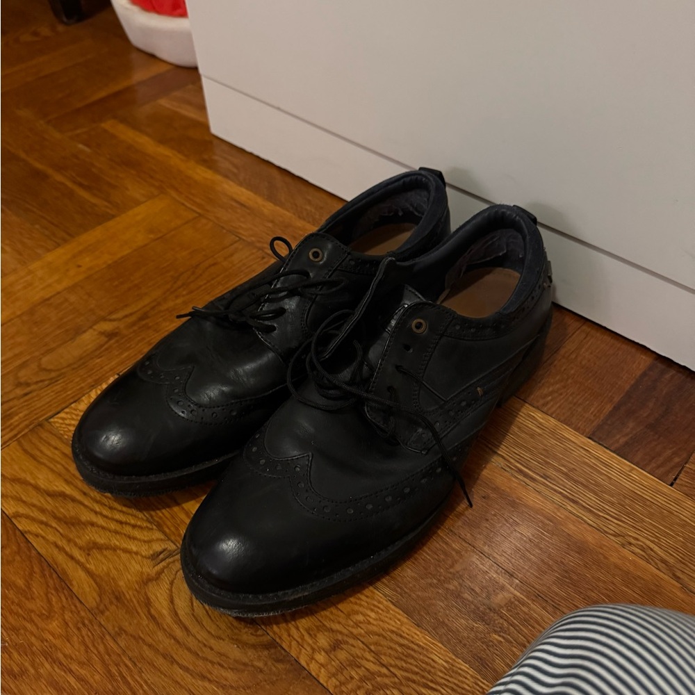 Classic Black Men's Brogue Shoes